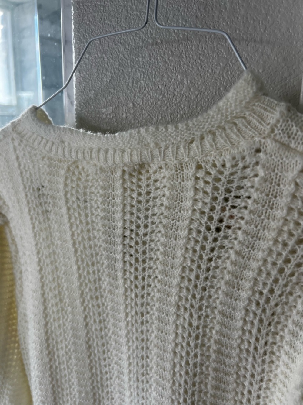 Women’s Small Astr Wool Cream Colored Floral Cropped Sweater - Picture 10 of 15